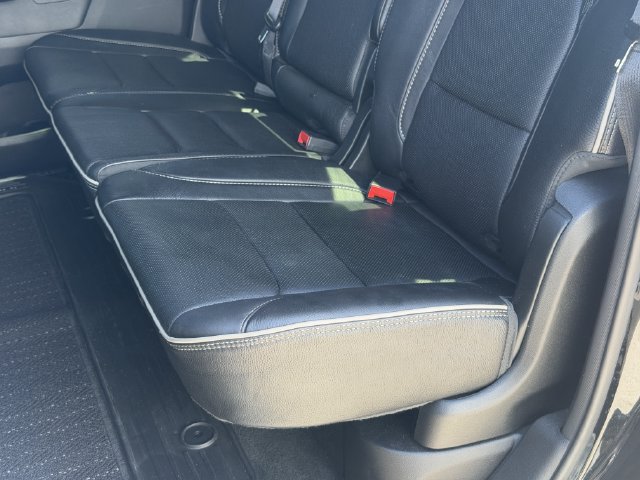 Used 2023 RAM 1500 Limited w/ Body Color Bumper Group AWD/4WD image 18