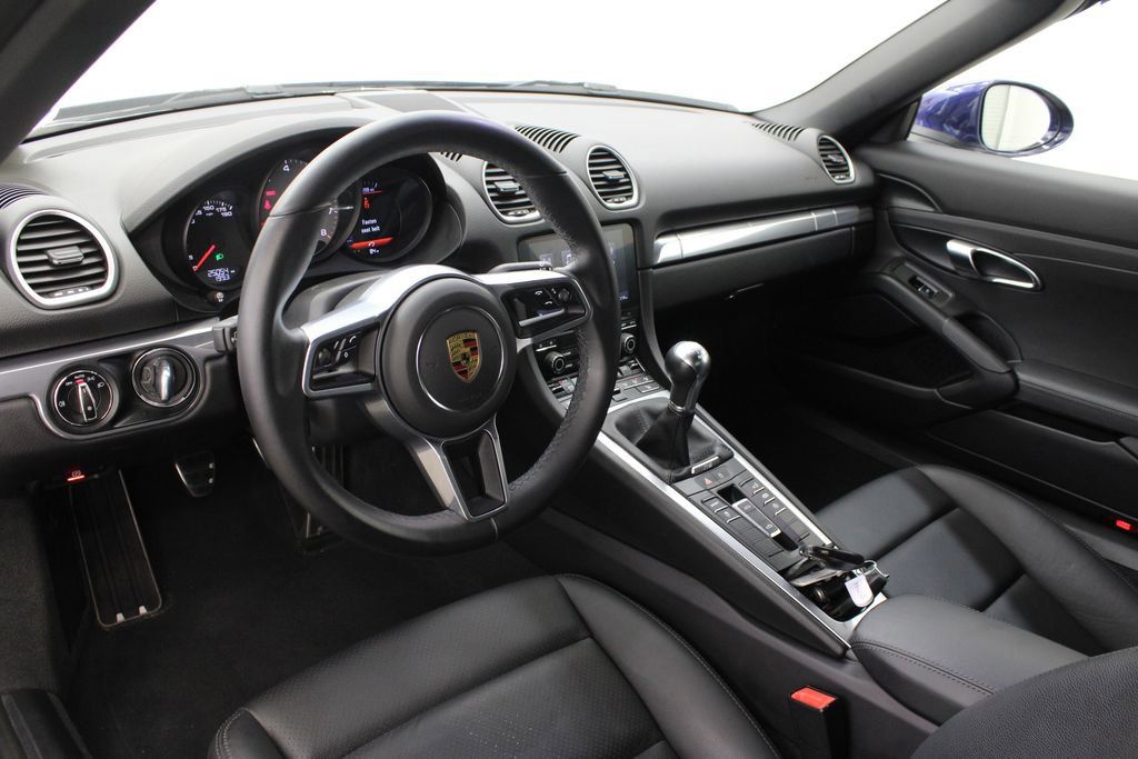 Certified 2022 Porsche 718 Boxster S RWD image 4