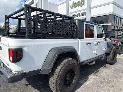 Used 2020 Jeep Gladiator Sport w/ Quick Order Package 24S image 3