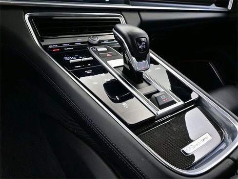 Used 2017 Porsche Panamera Turbo image 11