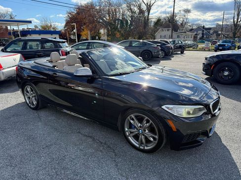 Used 2015 BMW M235i Convertible RWD image 24