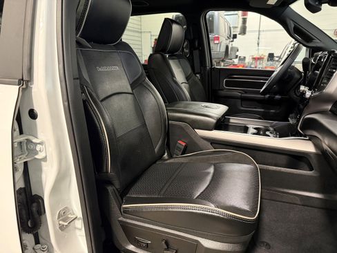 Used 2024 RAM 2500 Laramie w/ Night Edition image 8