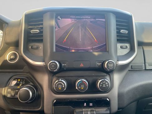 Used 2020 RAM 1500 Big Horn AWD/4WD image 14