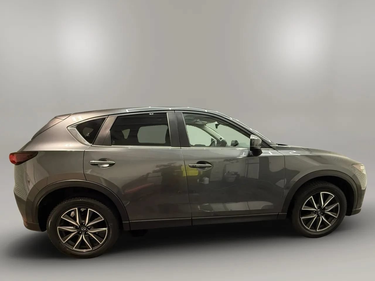 Used 2018 MAZDA CX-5 Touring w/ Preferred Equipment Package AWD/4WD image 12