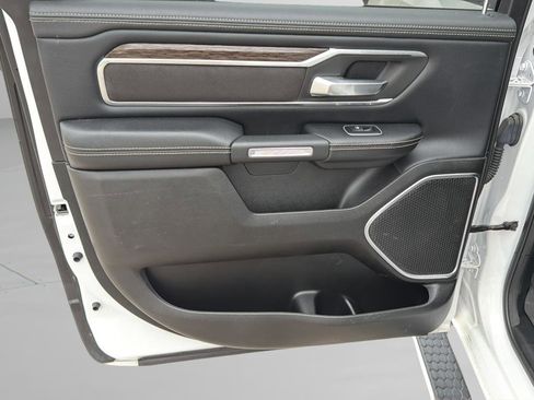 Used 2020 RAM 1500 Laramie AWD/4WD image 14