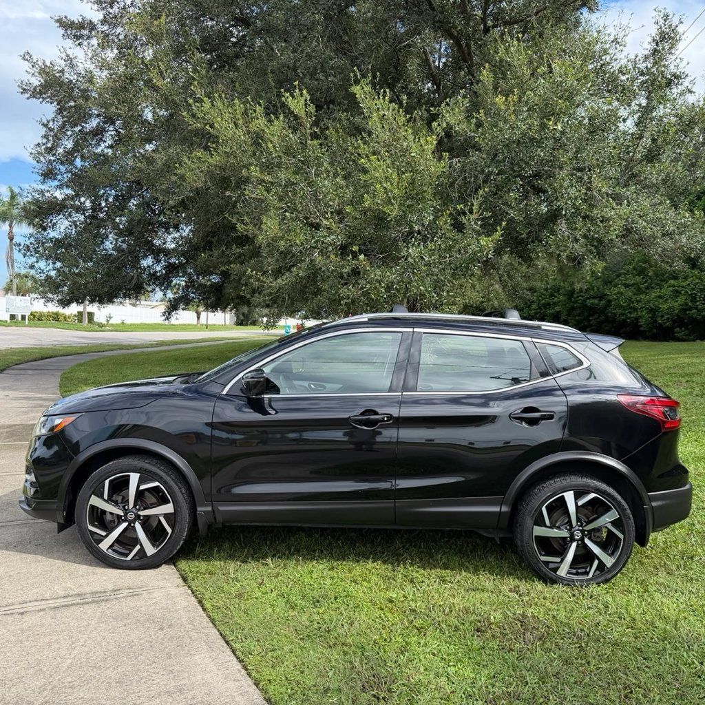 Used 2020 Nissan Rogue Sport SL AWD/4WD image 3