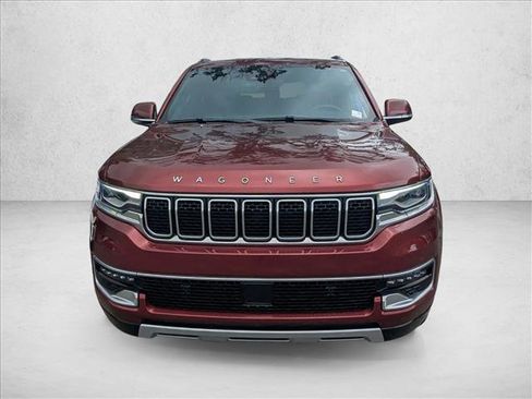Used 2022 Jeep Wagoneer Series II RWD image 2