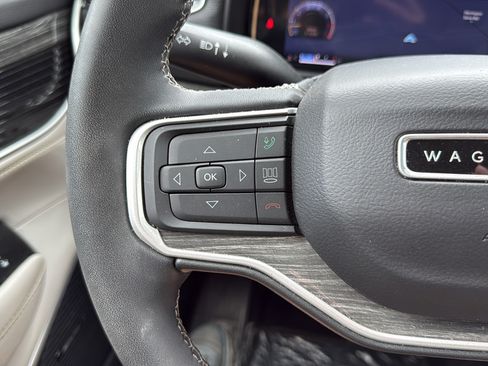 Used 2022 Jeep Wagoneer Series II w/ Premium Group I RWD image 28
