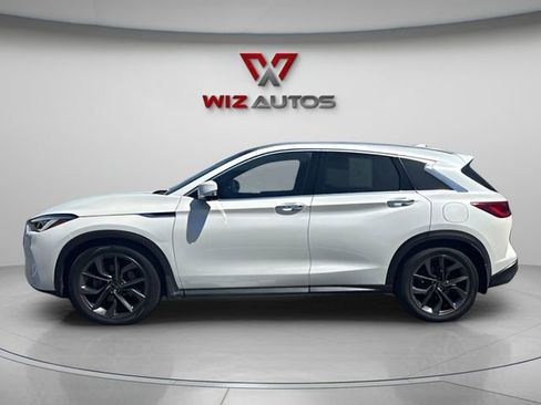 Used 2019 INFINITI QX50 Essential w/ Sensory Package AWD/4WD image 2