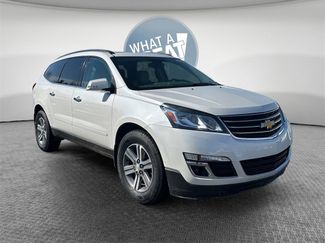 Used 2017 Chevrolet Traverse LT video 1