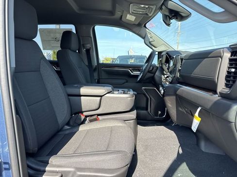 New 2026 GMC Sierra 1500 Elevation image 24