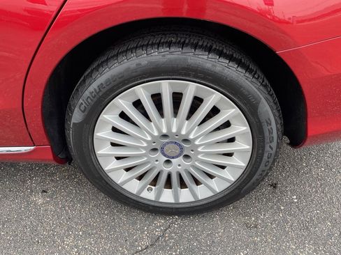 Used 2017 Mercedes-Benz C 300 4MATIC Sedan image 4