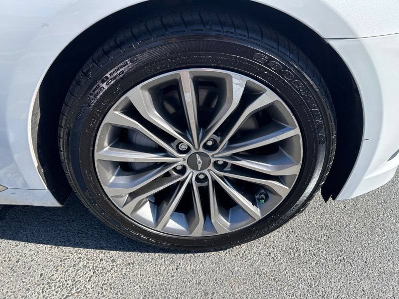 Used 2015 Hyundai Genesis 3.8 w/ Option Group 02 RWD image 9