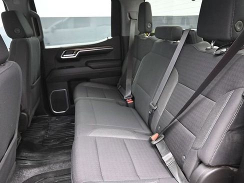 Used 2023 GMC Sierra 1500 SLE AWD/4WD image 17