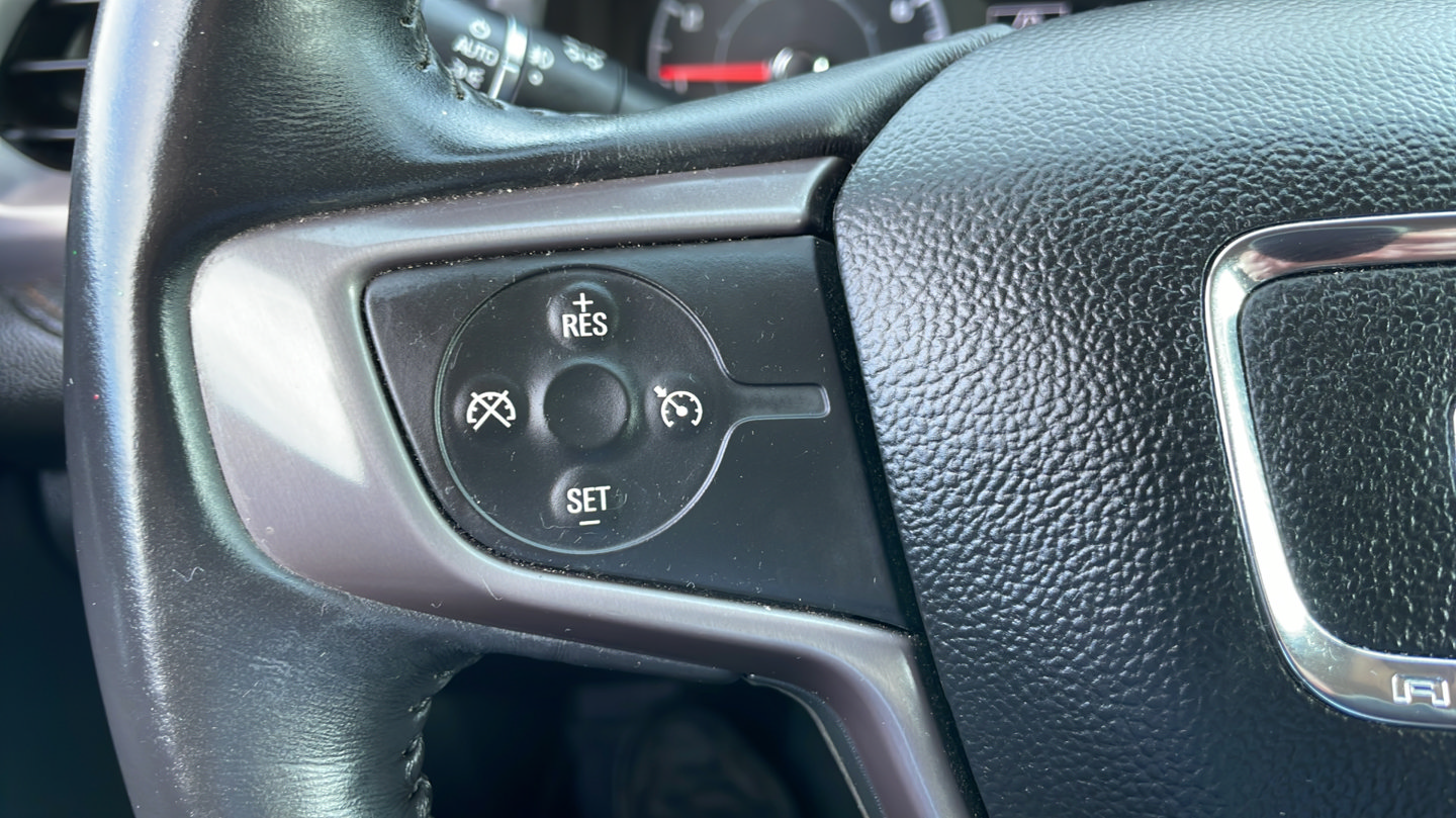 Used 2017 GMC Acadia SLE w/ Driver Alert Package I AWD/4WD image 29