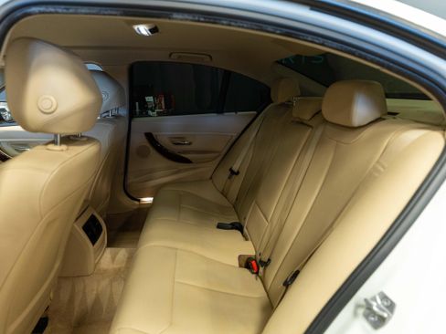 Used 2015 BMW 320i Sedan RWD image 10
