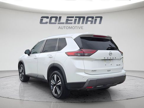 Used 2026 Nissan Rogue SL AWD/4WD image 12