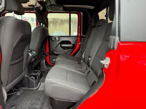 Used 2022 Jeep Gladiator Sport AWD/4WD image 24