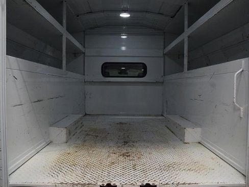 Used 2024 GMC Sierra 3500 Pro w/ Convenience Package image 16