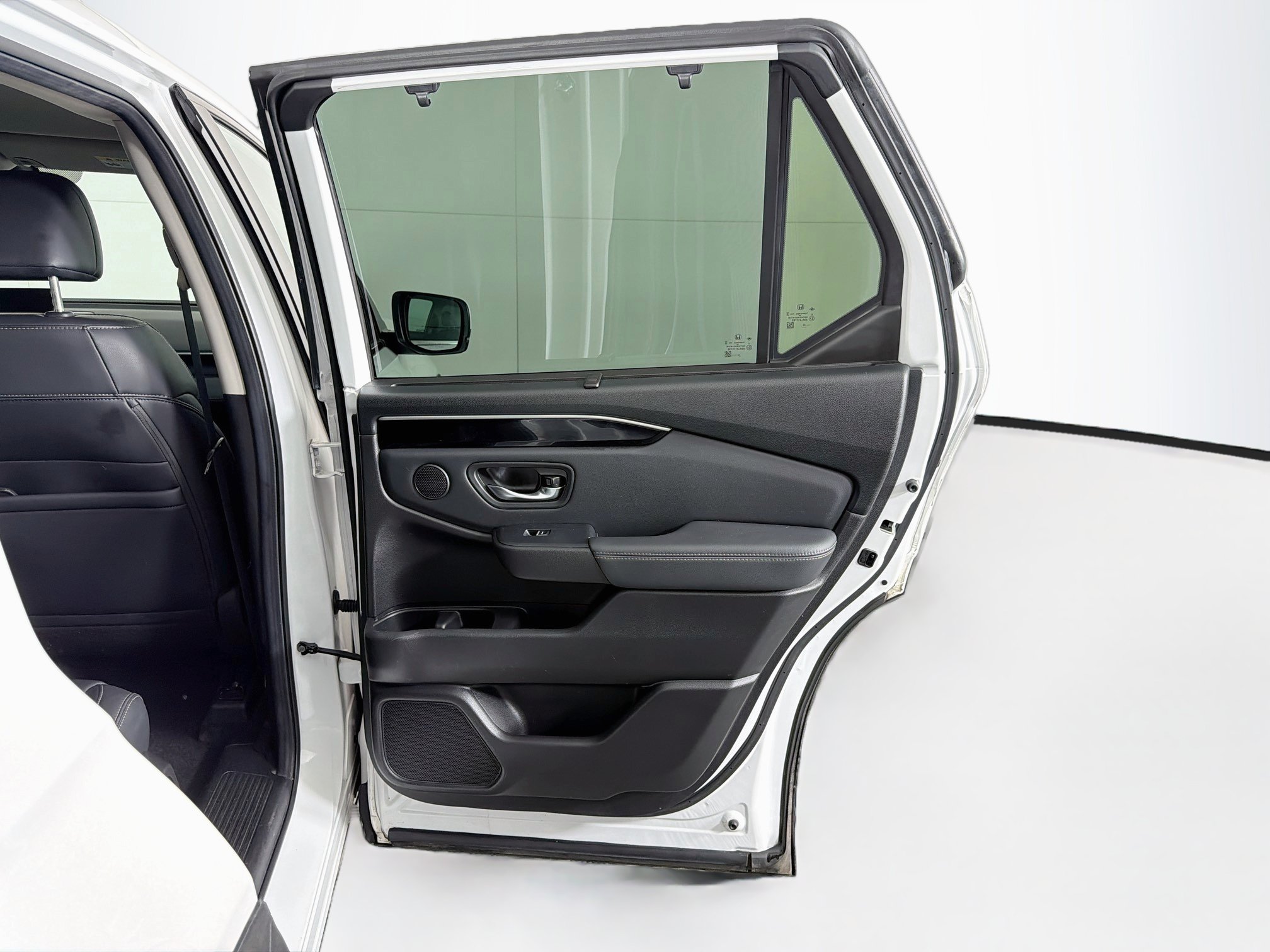 Used 2023 Honda Pilot EX-L image 32