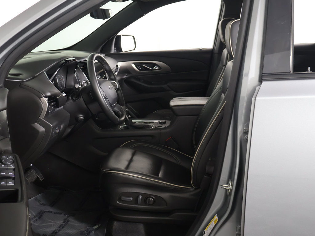 Used 2023 Chevrolet Traverse Premier w/ Redline Edition AWD/4WD image 33