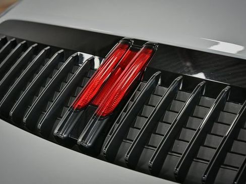 Used 2023 Porsche 911 Carrera image 18