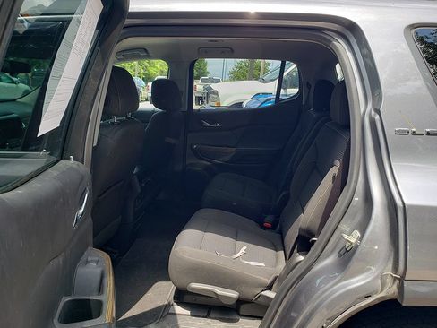 Used 2020 GMC Acadia SLE w/ Driver Convenience Package FWD image 7