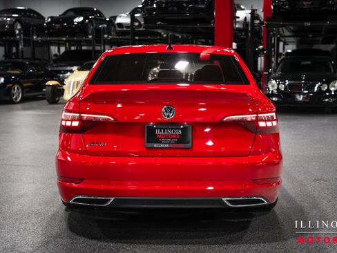 Used 2021 Volkswagen Jetta R-Line FWD image 4