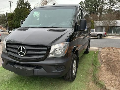 Used 2016 Mercedes-Benz Sprinter 2500 image 4