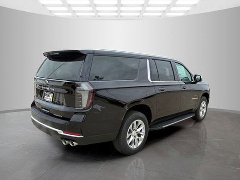 New 2026 Chevrolet Suburban Premier w/ Sun And Tow Package image 4