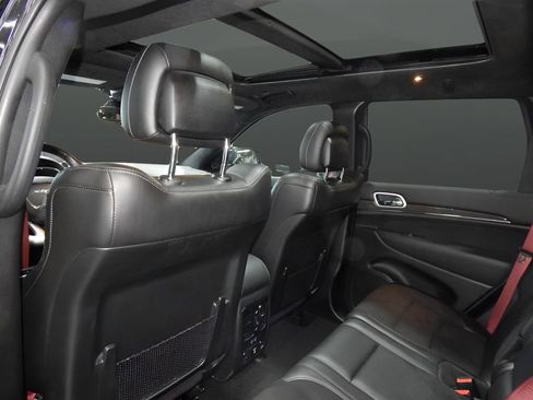 Used 2021 Jeep Grand Cherokee SRT w/ Trailer Tow Group IV image 32