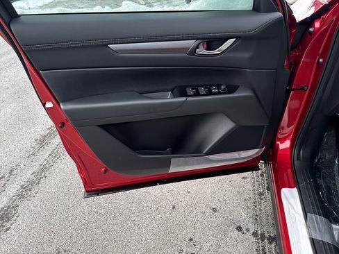 New 2025 MAZDA CX-5 AWD 2.5 S w/ Preferred Package image 23