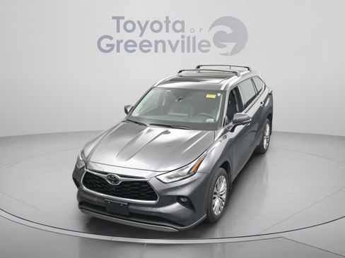 Used 2023 Toyota Highlander Platinum AWD/4WD image 24