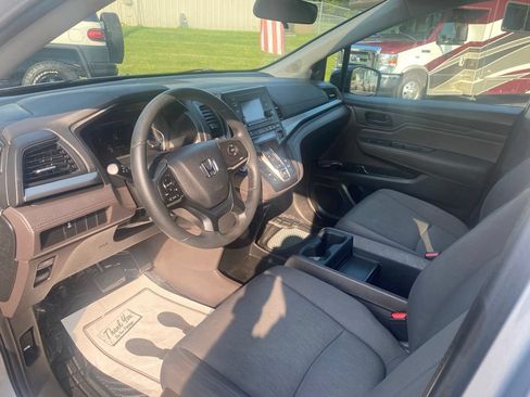 Used 2018 Honda Odyssey LX image 10