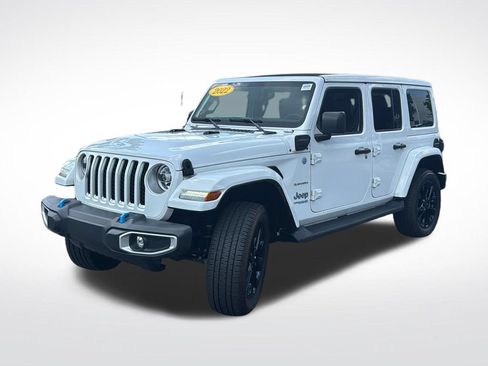 Used 2022 Jeep Wrangler Unlimited Sahara AWD/4WD image 3