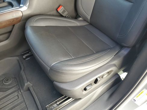 Used 2023 GMC Sierra 1500 SLT w/ SLT Premium Package image 21