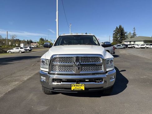 Used 2014 RAM 2500 Laramie AWD/4WD image 9
