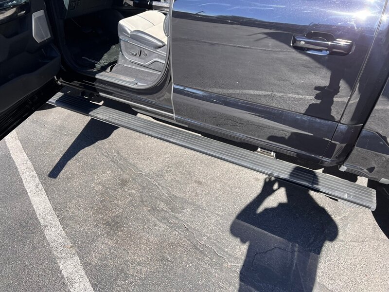 Used 2023 Ford F150 Lightning Platinum AWD/4WD image 15