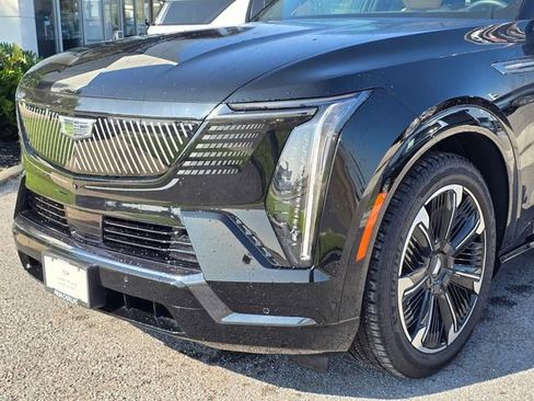 New 2025 Cadillac Escalade IQ Sport 2 AWD/4WD image 10