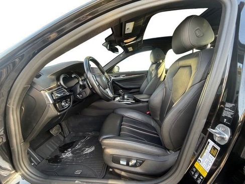 Used 2019 BMW 530i xDrive image 13