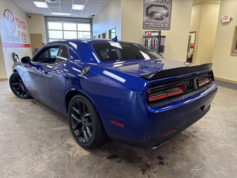 Used 2022 Dodge Challenger R/T w/ Plus Package RWD image 10