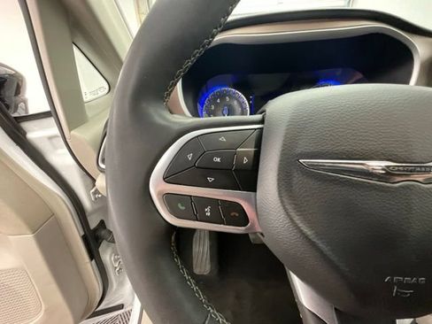 Used 2024 Chrysler Voyager LX FWD image 20