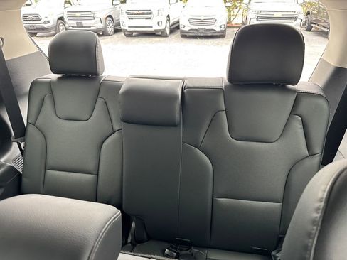 Used 2023 Kia Telluride EX image 21