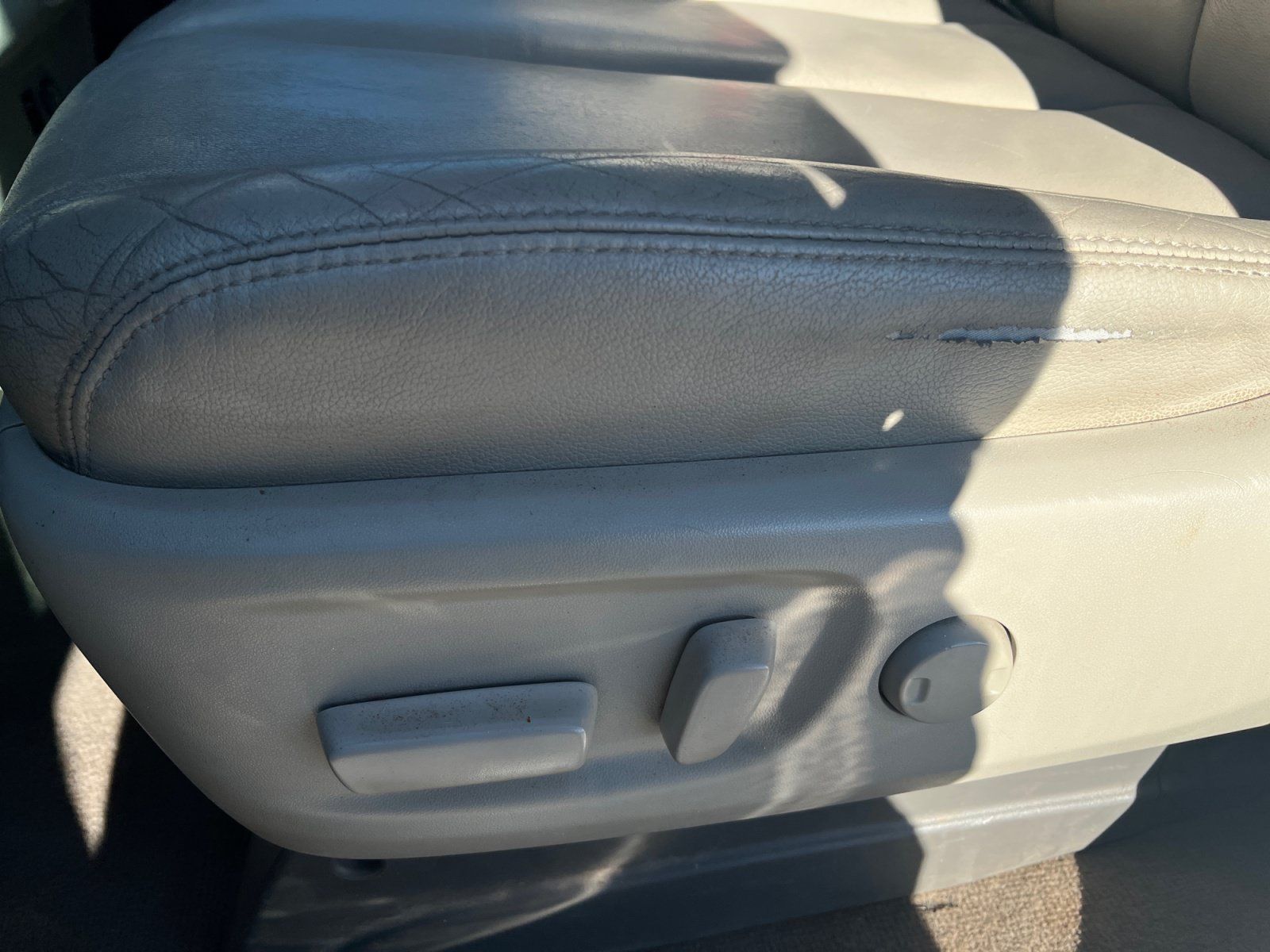 Used 2014 Toyota Sienna XLE w/ XLE Premium Package FWD image 20