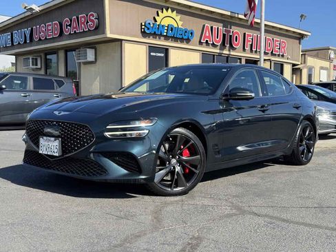 Used 2022 Genesis G70 3.3T RWD image 2