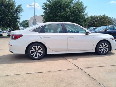 Used 2025 Honda Civic LX image 10