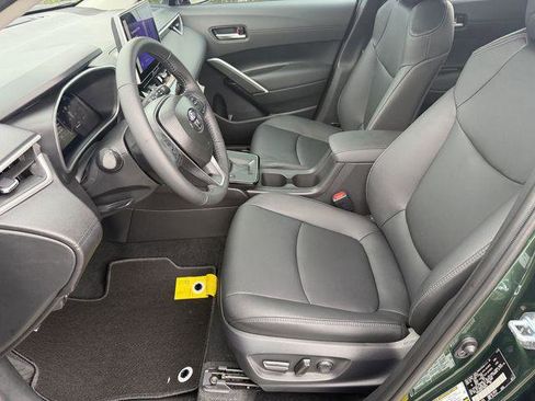 Certified 2026 Toyota Corolla Cross XLE FWD image 20