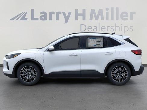 New 2025 Ford Escape PHEV w/ PHEV Premium Package image 3