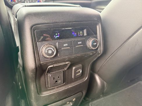 Used 2018 GMC Acadia SLT AWD/4WD image 31
