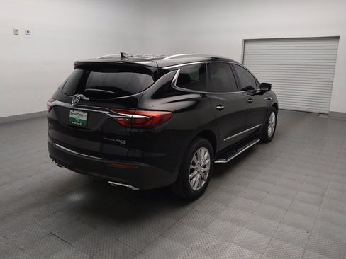 Used 2018 Buick Enclave Essence AWD/4WD image 9